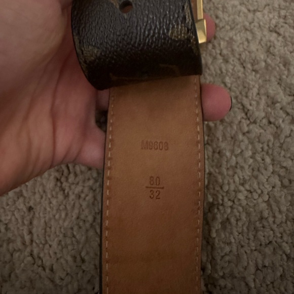 Authentic Louis Vuitton LV Initiales 40 MM Belt - Picture 3 of 7
